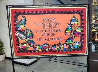 Art ,Craft ideas and bulletin boards for elementary schools: quote Display Board Decoration, Diy Kids Art Display, Kids Art Display Wall, Diy Wall Art Quotes, Motivational Bulletin Boards, Life Is Like A Camera, Art Display Wall, Art Craft Ideas, Class Board