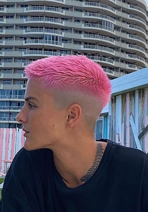 Crazy Hair Color Ideas Short, Mens Pink Hair, Pink Hair Men, Military Haircuts, Hair Tomboy, Short Punk Hair, Female Military, Male Haircuts Curly, Military Haircut