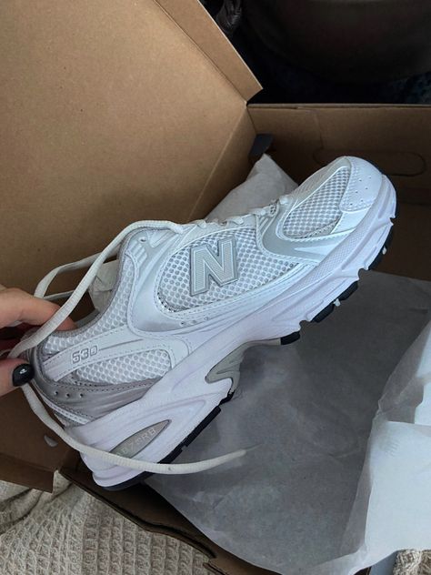 Running Trainers Women, New Balance 530 White, White Trainers Women, White New Balance Chunky Sneakers, New Balance 530 Silver, New Balance White Chunky Sneakers, New Balance 530 White Silver, New Balance 530 Trainers, New Balance 530 Outfit