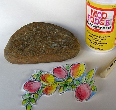 How to Mod Podge a Napkin onto Rocks - Tips & Ideas How To Mod Podge, Rocks Crafts, Rock And Stone, Stone Animals, Painted Pebbles, Mod Podge Crafts, Decoupage Diy, Nativity Sets, Painted Rocks Craft