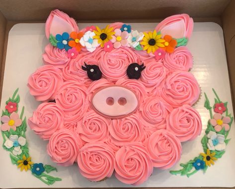 Pig cupcake cake Pink Pig Cake, Pig Cake Ideas Birthdays, Farm Animal Pull Apart Cupcake Cake, Pig Party Ideas Food, 2 Year Birthday Cupcakes, Farm Animal Cupcake Cake, Farm Theme Cupcake Cake, Diy Pig Cake, Pig Pull Apart Cupcake Cake