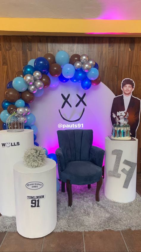 Louis Tomlinson Birthday, One Direction Party, One Direction Birthday, Party Decorations Ideas, One Direction Jokes, Party Fans, 14th Birthday, Louis Williams, 13th Birthday