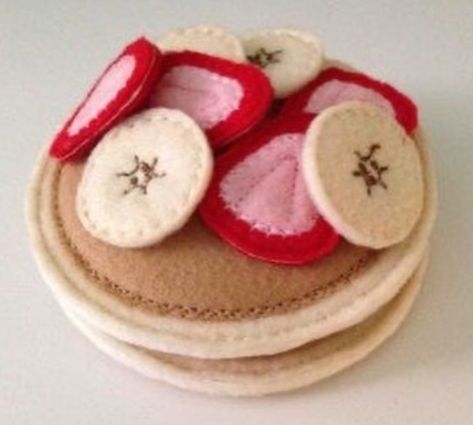 Felt Pancakes, Felt Banana, Play Food Diy, Pancakes With Strawberries, Strawberries And Bananas, Celebrities Tattoos, Outdoors Quotes, Felt Food Diy, Felt Food Patterns