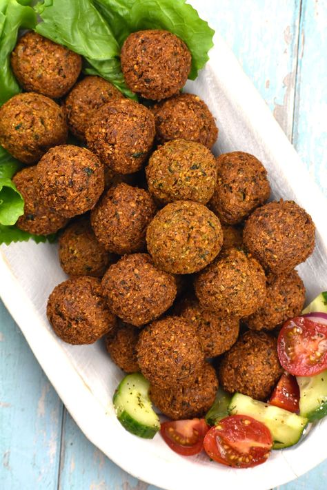 Authentic Falafel Recipe, Homemade Falafel, Healthy Lunch Snacks, Falafel Recipe, Pickled Veggies, Lebanese Recipes, Keto Cooking, Fair Food Recipes, Canned Chickpeas