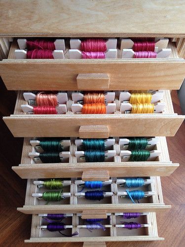 Floss Storage | Isn't it pretty? On the blog today. | Julie | Flickr Diy Embroidery Floss Storage, Diy Embroidery Floss Organizer, Darning Socks, Diy Embroidery Hoop Stand, Embroidery Floss Storage, Diy Embroidery Thread, Thread Organization, Yarn Organization, Thread Storage