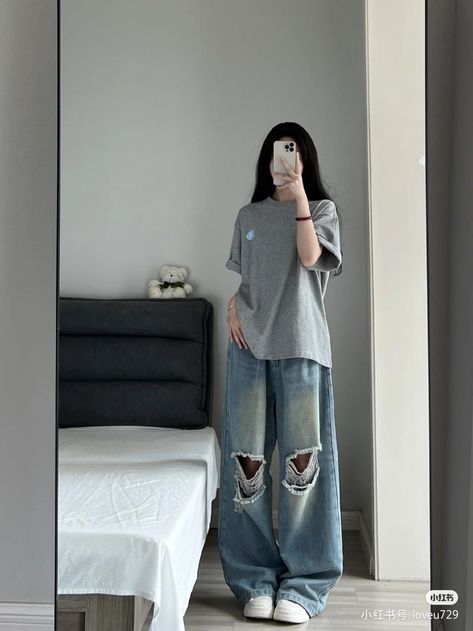 Mode Shoes, Korean Outfit Street Styles, Korean Casual Outfits, Baggy Clothes, Everyday Fashion Outfits, Tomboy Outfits, Tomboy Style Outfits, Easy Trendy Outfits, Simple Trendy Outfits