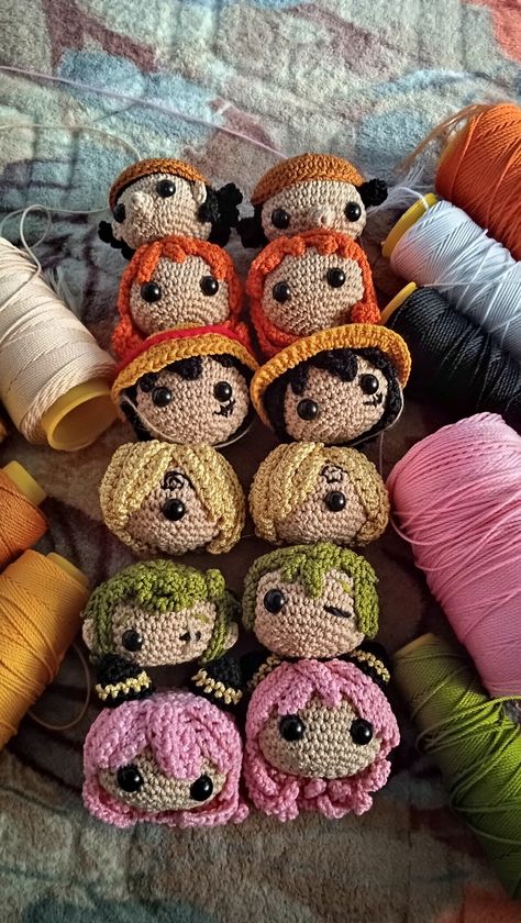 One Piece, and anya😊 Anya Crochet, Sunflower Granny Square Pattern, Anime Amigurumi, Basic Granny Square, The Hokage, Sunflower Granny Square, Lettering Styles Alphabet, Pattern Home Decor, Orange Jumpsuit