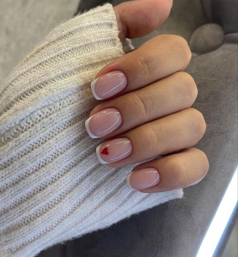 French Nails Design, Short French Nails, French Tip Gel Nails, Gel Lak, Short Nails Art, Cute Gel Nails, Acrylic Nails Coffin Short, Short Acrylic Nails Designs, Neutral Nails