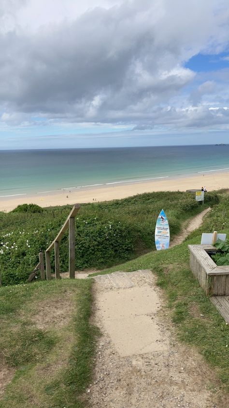 Cornwall Beach House, Cornwall Home, Summer In Uk, Cornwall England Aesthetic, Uk Summer Aesthetic, House In Cornwall, Summer In Cornwall, English Countryside Summer, Cornwall In Winter