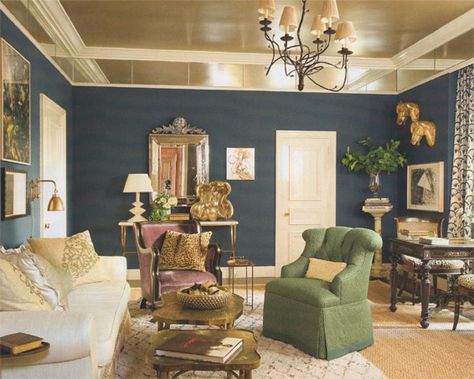 Gorgeous Glossy ceiling against blue (grass cloth?) Glossy Ceiling, Ceiling Design Ideas, Navy Walls, Gold Ceiling, Colored Ceiling, White Ceiling, Painted Ceiling, Great House, The Ceiling