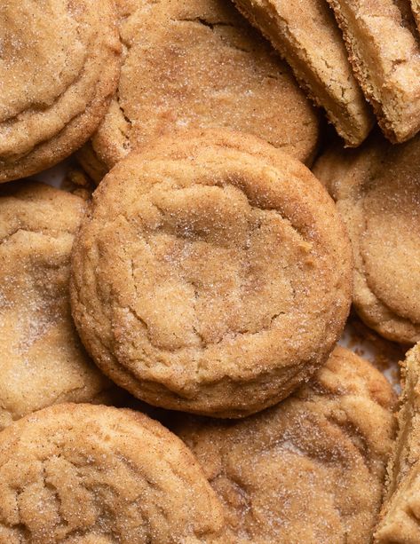 Brown Butter Snickerdoodle Cookies - Browned Butter Blondie Butterscotch Bundt Cake, Brown Sugar Cake, Best Holiday Cookies, Snickerdoodle Cookies, Browned Butter, Holiday Cookie Recipes, Sugar Cake, Pure Maple Syrup, Cozy Autumn