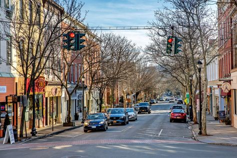 Nyack, N.Y.: The Bohemian (and Budget) Appeal of the Left Bank - The New York Times Nyack New York, Private Dock, Bike Lane, Loire Valley, Eastern Shore, Hudson River, House Hunting, Beach Town, Landscape Photos