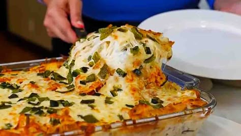 Frozen Chimichanga Enchiladas, Chimichanga Casserole Recipe, Frozen Chimichanga Casserole, Chimichanga Casserole, Tamales Casserole, Chimichanga Recipes, Gusto Recipes, Chicken Chili Recipe Easy, Smothered Burritos