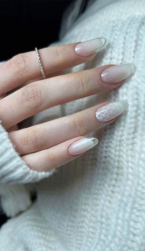 french nails, french glass nails, clear tip nails, french manicure, nail trends, french glass manicure, french clear tips, transparent tip nails, french tip nails Fix Cracked Nail, French Glass Nails, Shattered Glass Nails, Tip Nail Designs, Oval Acrylic Nails, Grey Acrylic Nails, Cute Short Nails, Halloween Acrylic Nails, Spring Acrylic Nails