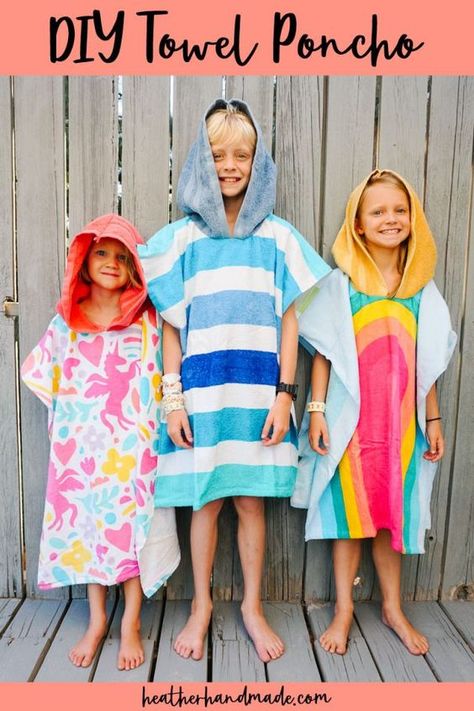 Diy Towel Poncho, Beach Towel Dress, Poncho For Kids, Hooded Towel Tutorial, Towel Hoodie, Poncho Pattern Sewing, Towel Poncho, Summer Sewing Projects, Kids Hooded Towels