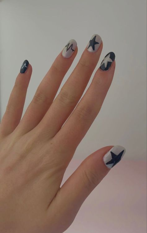 Lany Band Inspired Nails, Artic Monkeys Nail Art, Short Guitar Nails, Arctic Monkeys Nail Art, Artic Monkey Nails, Short Rockstar Nails, Arctic Monkeys Nail, Arctic Monkeys Inspired Nails, Arctic Monkey Nails