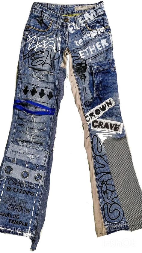 Fishnet Aesthetic, Alternative Jeans, Neon Grunge, Graffiti Streetwear, Painted Clothes Diy, Teen Style, Grunge Jeans, Custom Jeans, Diy Fashion Clothing