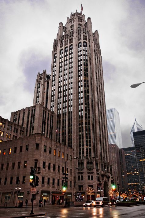 1920s America, Tribune Tower, Michigan Avenue Chicago, Chicago Buildings, Chicago Pictures, Milwaukee City, Neo Gothic, New York Architecture, Visit Chicago