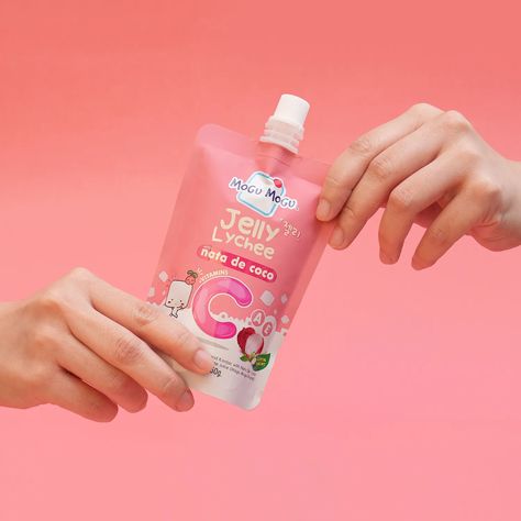 Mogu Mogu Jelly – Packaging Of The World Jelly Packaging Design, Jelly Packaging, Jelly Fruit, Powder Packaging, Mogu Mogu, Coconut Jelly, Pouch Packaging, Creative Packaging Design, Body Skin Care Routine