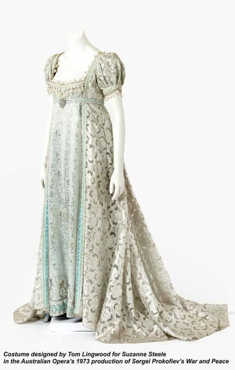 Just gorgeous!   #regency #historicalfashion #storyinspiration Sergei Prokofiev, Gaun Abad Pertengahan, Historical Gowns, Regency Gown, Regency Era Fashion, Era Fashion, 1800s Fashion, Regency Dress, Period Dress