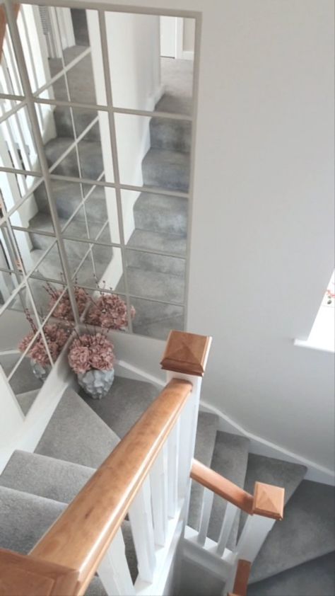 Stair Wall Ideas Decor, Stairs Walls Ideas, Mirrors On Stair Landing, Down Stairs Decor Ideas, Bottom Of Stairs Mirror, Mirror Stairs Landing, Stairs Mirror Ideas, Stairs Ideas Decoration Stairways, Top Of Stairs Mirror