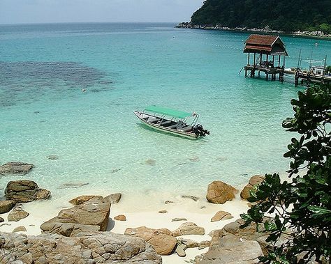 Pulau Tioman, Tioman Island, Beaches In The World, Island Travel, Most Beautiful Beaches, Palau, Famous Places, Corfu, Vanuatu