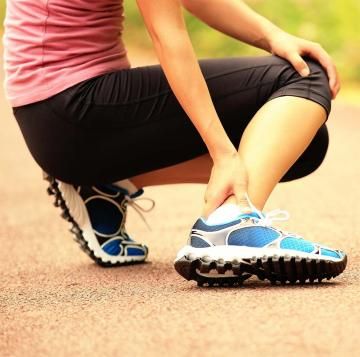 Now on @Fooducate:  5 Foods to Help Avoid Muscle Cramps (Plus 2 Busted Myths) Calf Pain, Calf Cramps, Running Injuries, Leg Cramps, Strong Muscles, Sports Injury, Signs And Symptoms, Trekking, Health Benefits