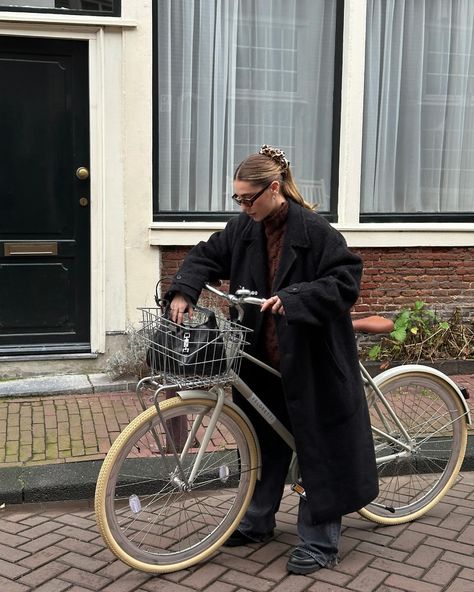 Wrapped up and ready to go 🖇️🌪️🌧️ . . Amsterdam bike city, bike life, Amsterdam lifestyle, Amsterdam canals, city vibes, real life of Amsterdam, strolling around the city, fashion inspo, animal print come back, mob wife aesthetic, veloretti bike, dark aesthetic, low exposure Pinterest vibes, upcoming trending audio, black and brown combo, Amsterdam weather, windy weather . . #veloretti #velorettiamsterdam #amsterdam #amstergram #amsterdamlife #amsterdamlifestyle #amsterdamfashion #amsterdam... Amsterdam Bike Aesthetic, Biking Amsterdam, Amsterdam Lifestyle, Amsterdam Life, Amsterdam Outfits, Amsterdam Girls, Aesthetic Low Exposure, Amsterdam Aesthetic, Amsterdam Bike