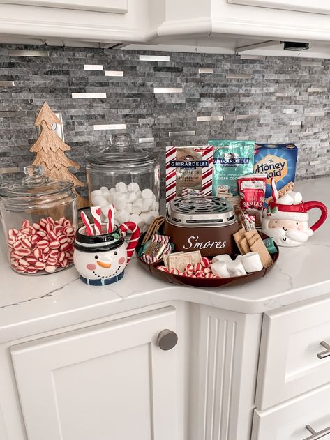 Hot Chocolate And Smores Bar, Walmart Nostalgia, Christmas Smores Bar, Christmas Smores, Holiday Hot Cocoa Bar, Hot Beverage Bar, Indoor Smores, Christmas Hot Chocolate Bar, Smores Maker