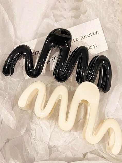 2pcs Simple Wavy Shaped High-end Hair ClipI discovered amazing products on SHEIN.com, come check them out! Trendy Fashion Accessories, Pink Accessories, Claw Hair Clips, Hair Claw Clip, Elastic Hair Ties, Halloween Accessories, Hair Elastics, Hair Claws & Clips, Wave Pattern