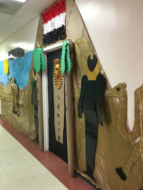 International night for Egypt display toddler classroom Egyptian Classroom Decorations, Egyptian Bulletin Board Ideas, Egypt Decorations Classroom, Egyptian Classroom Display, Egyptian Display Ks2, Ancient Egypt Room Transformation, Ancient Egypt Classroom Display, Egypt Vbs Decorations, Egypt Display