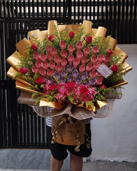 Today's Surprise! 🥰 Giant Money Bouquet and Hot Air Bobo Balloon for ma'am Liberty's 60th Birthday. 🥳🩷 Happiest Birthday, ma'am Liberty! 🎉🎈 Thank you so much, ma'am Miyah, for alway choosing @surprisemenowcebu 🥰🫶 #TodaysSurprise #RepeatCustomer #GiantMoneyBouquet #MoneyBouquet #HotAirBoboBalloon #BirthdayBalloon #BirthdayGift #GiftIdea #SurpriseMeNowCebu Bobo Balloon, Money Bouquet, Happiest Birthday, Birthday Bouquet, 60th Birthday, Birthday Balloons, Thank You So Much, Hot Air, Balloons