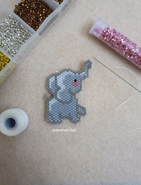 Brick stitch elephant #BeadingPatterns #BeadEmbroideryPattern #DIYBeadEmbroideryPatterns #BeadEmbroideryPatternsSimple Diy Bead Embroidery, Seed Bead Pattern, Bead Embroidery Patterns, Detailed Jewelry, Bead Pattern, Beading Projects, Brick Stitch, Seed Bead, Beautiful Patterns