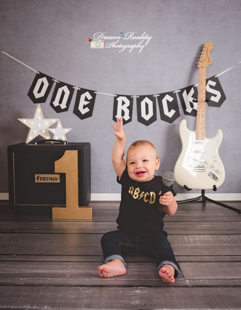 One Rocks Photo Shoot, First Gig Birthday, Rock And Roll One Year Old Party, Rock First Birthday, Rockstar First Birthday, One Rocks First Birthday, Reality Photography, Rockstar Party, Photo Bb