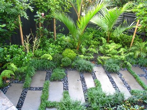 Stone slabs & dark river rock path amongst lush plantings. Rain Garden Design, Modern Garden Landscaping, Bali Garden, Balinese Garden, Tropical Landscape Design, Tropical Garden Design, Planting Plan, Casa Exterior, Rain Garden