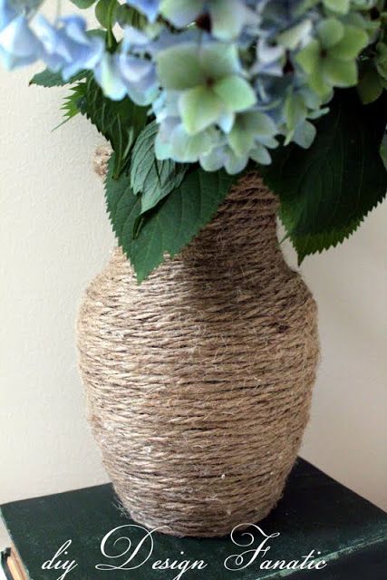 diy Design Fanatic: Pinterest Inspired Jute Vase, Cottage Style Farmhouse, Upcycled Bottles, Farmhouse Easter Decor, Bee Baby Shower Theme, Jungle Room, Diy Burlap, Led Diy, Mason Jar Gifts