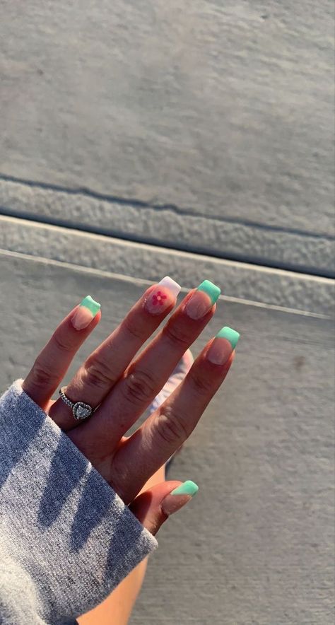 Preppy Nails, Elegant Touch Nails, Teen Nails, Country Nails, Hippie Nails, Broken Nails, Simple Acrylic, Summery Nails, Cute Nail Ideas