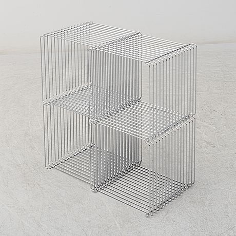 Grid Furniture, Metal Cube Storage, Panton Wire Shelf, Living Tower Verner Panton, Verner Panton Wire Cube, Athens Apartment, Wire Table, White Washed Furniture, Montana Furniture