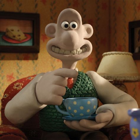 Wallace And Gromit Matching Pfp, Gromit And Wallace, Wallace And Grommet, Wallace And Gromit Characters, Halloween Cast, Growing Up In The 2000s, Me Character, Wallace And Gromit, Middle School History