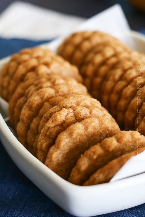 Homemade Biscoff, Biscoff Cookie Recipe, Cookies Without Brown Sugar, Biscoff Recipes, Recipe Cookies, Brown Sugar Recipes, Classic Peanut Butter Cookies, Butter Cinnamon, Biscoff Cookie Butter