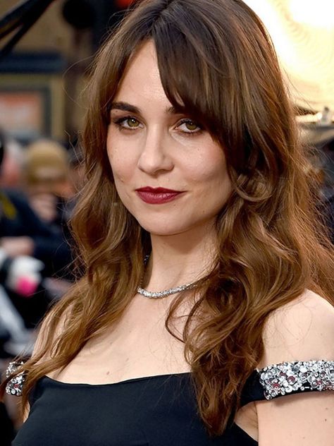 Tuppence Middleton, Black Pantyhose, Double Take, Golden Globes, Film Festival, Red Carpet, Movie Stars, That Look, Celebrity Style