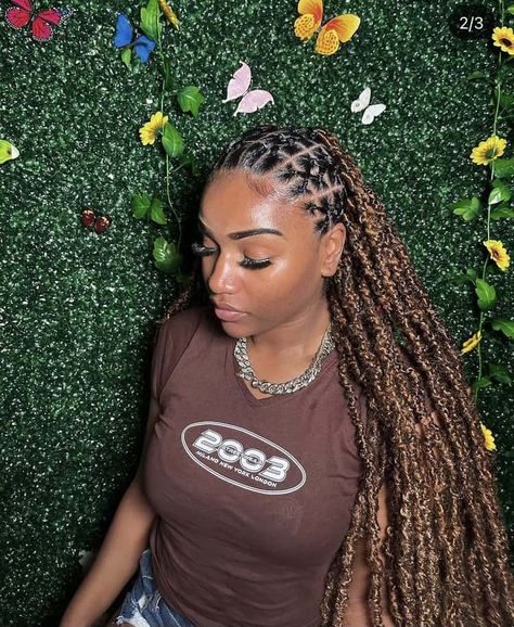 40 Criss Cross Braids Hairstyles You Need to Try Rubber Band Hairstyles With Locs, Rubber Bands With Knotless In The Back, Rubber Band Criss Cross Soft Locs, Criss Cross Hairstyle Rubber Bands Locs, Rubber Band Butterfly Locs, Crisscross Soft Locs, Butterfly Locs With Rubber Bands, Cross Cross Butterfly Locs, Rubber Band Soft Locs