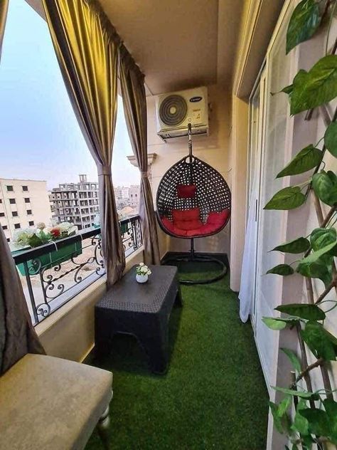 Balcony Makeover, Indian Room Decor, Small Balcony Garden, House Balcony Design, Small Balcony Design, Balcony Plants, Apartment Living Room Design, Boho Chic Bedroom, Apartment Patio Decor