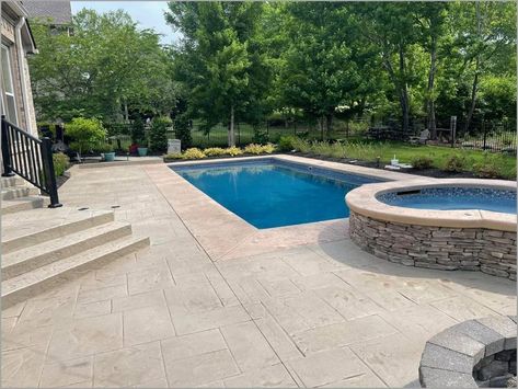 backyard-pool-stamped-concrete Stamped Concrete Pool Deck Ideas, Pool Decking Ideas, Concrete Pool Deck Ideas, Wood Stamped Concrete, Stamped Concrete Pool Deck, Stone Pool Deck, Stamped Concrete Pool, Cement Pools, Pool Surround