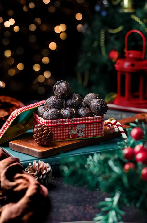 #Chilliesnguava Christmas Food Photography, Truffles Chocolate, Christmas Truffles, Rum Balls, Chocolate Truffle, Fine Chocolate, Chocolate Sprinkles, Christmas Photography, Christmas Chocolate