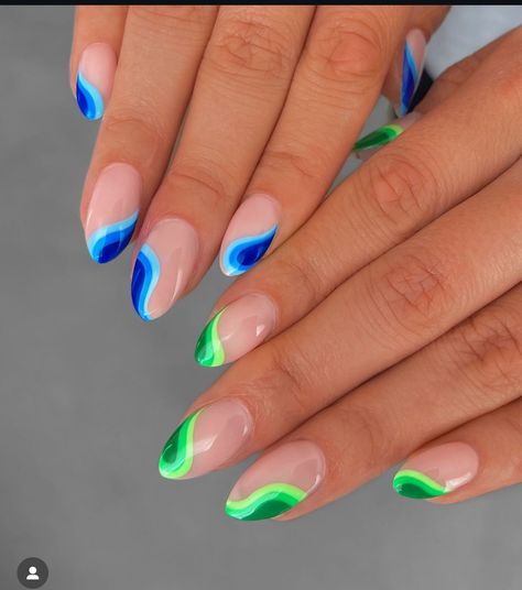 Nails For Vacation Beach Tropical, Nails Hawaii, Hawaii Nails, Beach Nail Designs, Beach Nail, Beachy Nails, Summery Nails, Cute Summer Nails, Vacation Nails