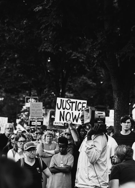 Social Injustice, Social Change, Health Issues, Social Justice, Current Events, Wallpaper Iphone, Black And White, Photography, White