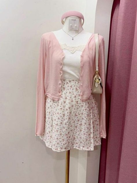 Korean Skirt Outfits, Ribbon Top, Cottagecore Outfits, Green Lace Dresses, Pastel Outfit, Causal Outfits, Soft Clothes, Pinterest Outfits, Pink Outfits