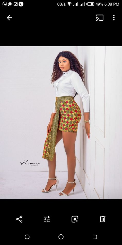 Ankara Skirt Ideas, Ankara Mini Skirt Styles, Ankara Pencil Skirt, Elegant Skirts, Ankara Skirts, Short Skirts Outfits, Skirt Ideas, Mini Skirt Style, African Dresses Modern