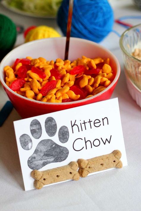 Playful Puppy and Kitten Second Birthday Party | CatchMyParty.com Birthday Kitten, Pet Adoption Birthday Party, Kitty Cat Birthday Party, Cat Bday, Aristocats Party, Cat Party Ideas, Pet Adoption Party, Kitten Birthday Party, Cat Themed Parties